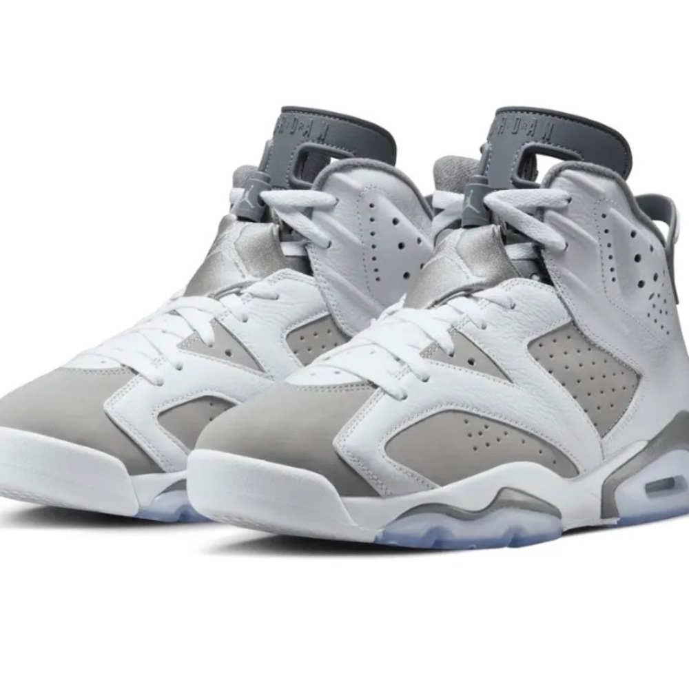 Jordan retro 6 Grey and white